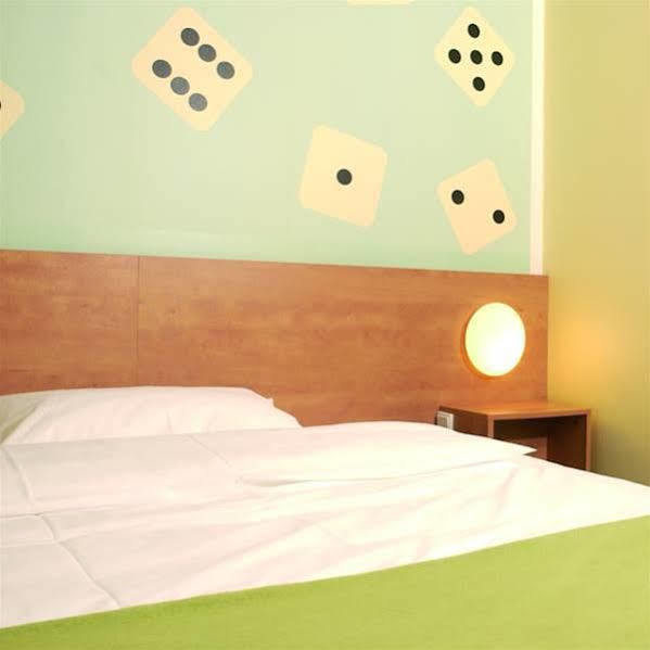 B&B Hotel Erlangen-Sued Eksteriør billede